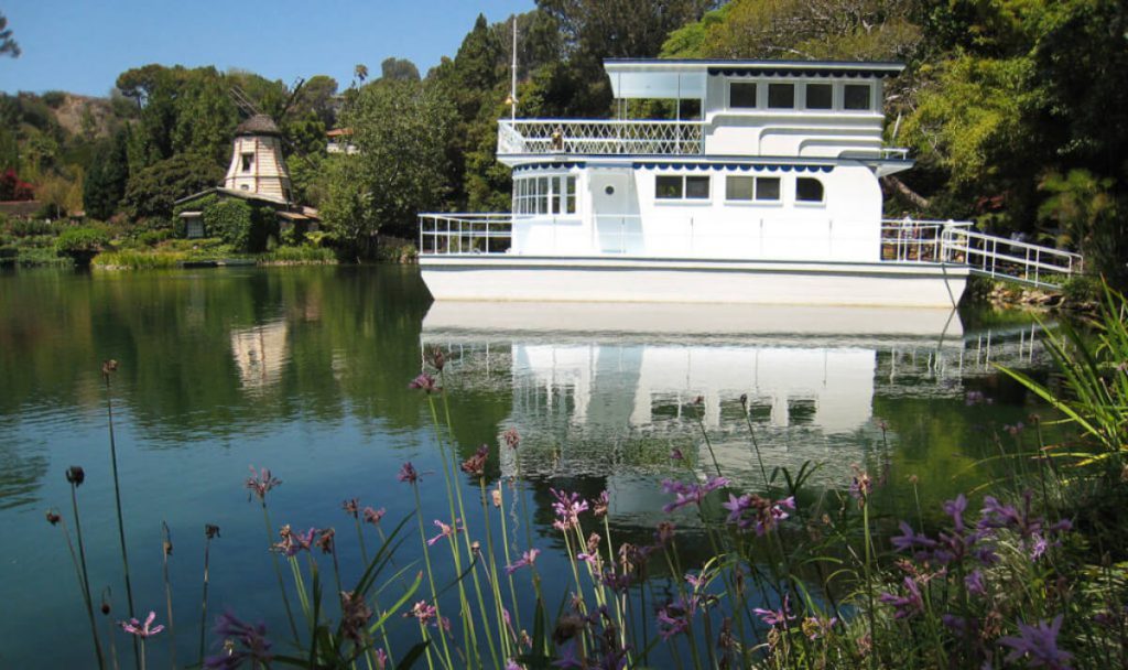 House Boat